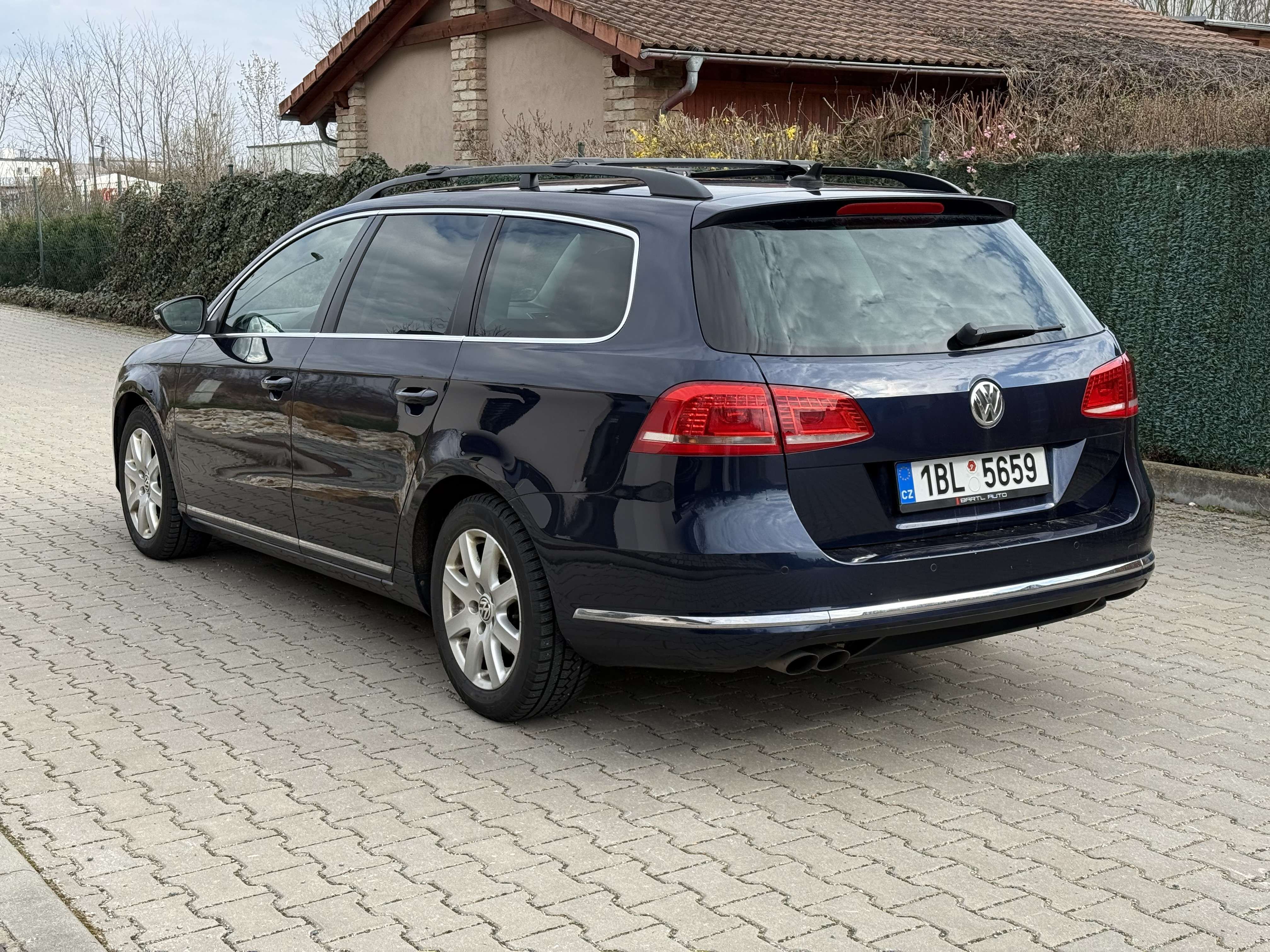 Volkswagen Passat, 2.0TDI Adaptivní tempomat, DPH - fotka 3