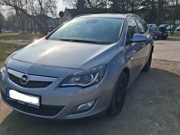 Sports Tourer 1.7 CDTI, 81 kW
