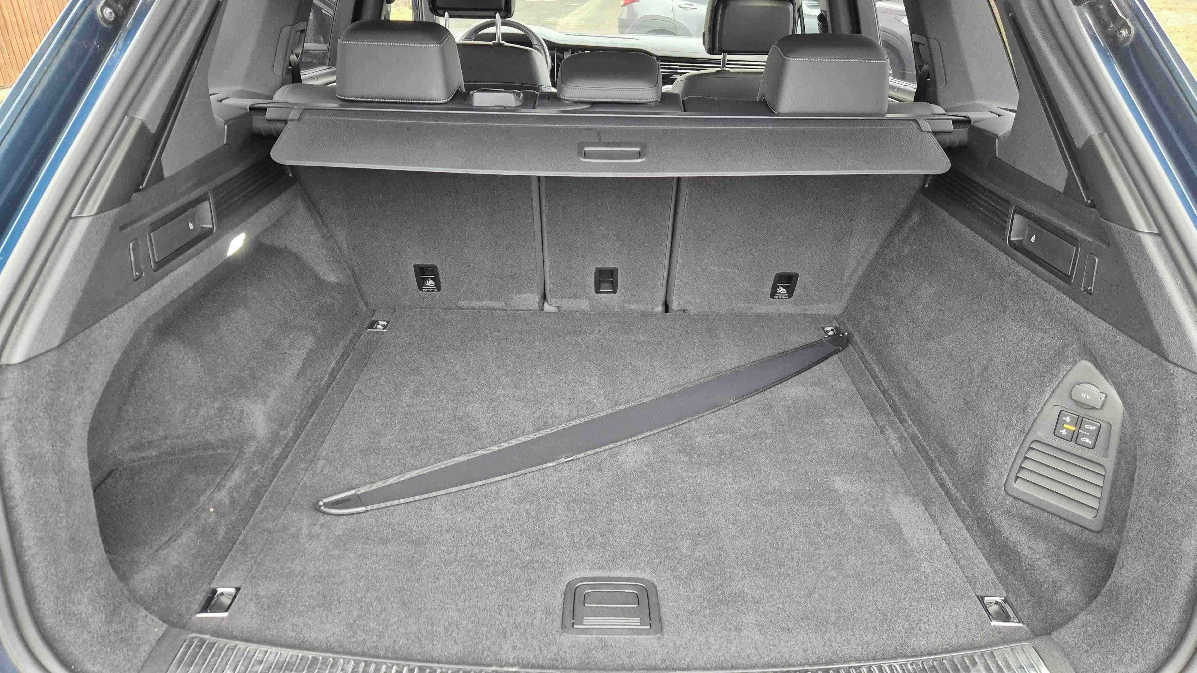 Volkswagen Touareg, R-Line V6 3,0 TSI 4MOT - fotka 4