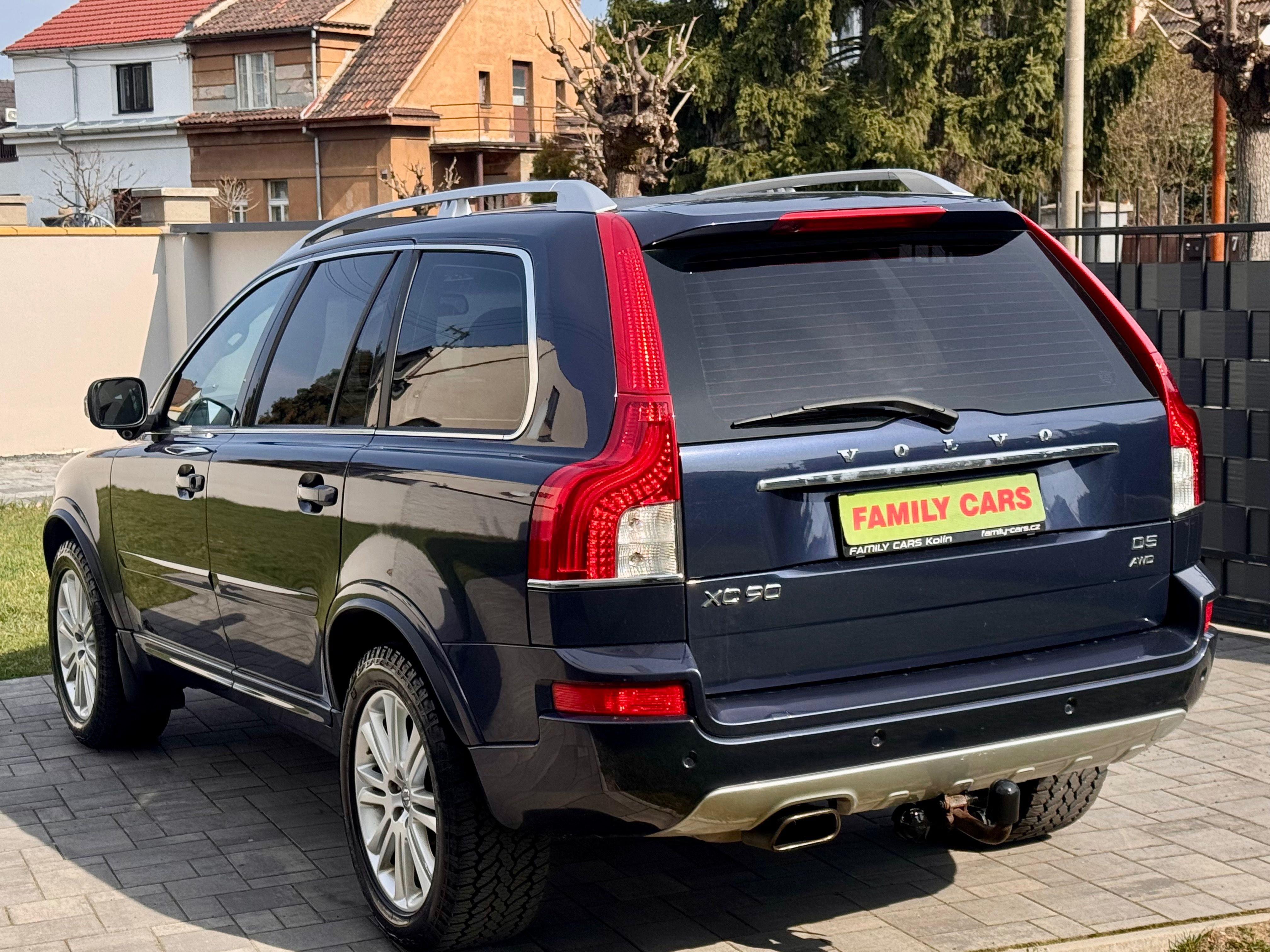 Volvo XC90, D5,147KW,2.MAJ,SERVIS.KN,TOP - fotka 4