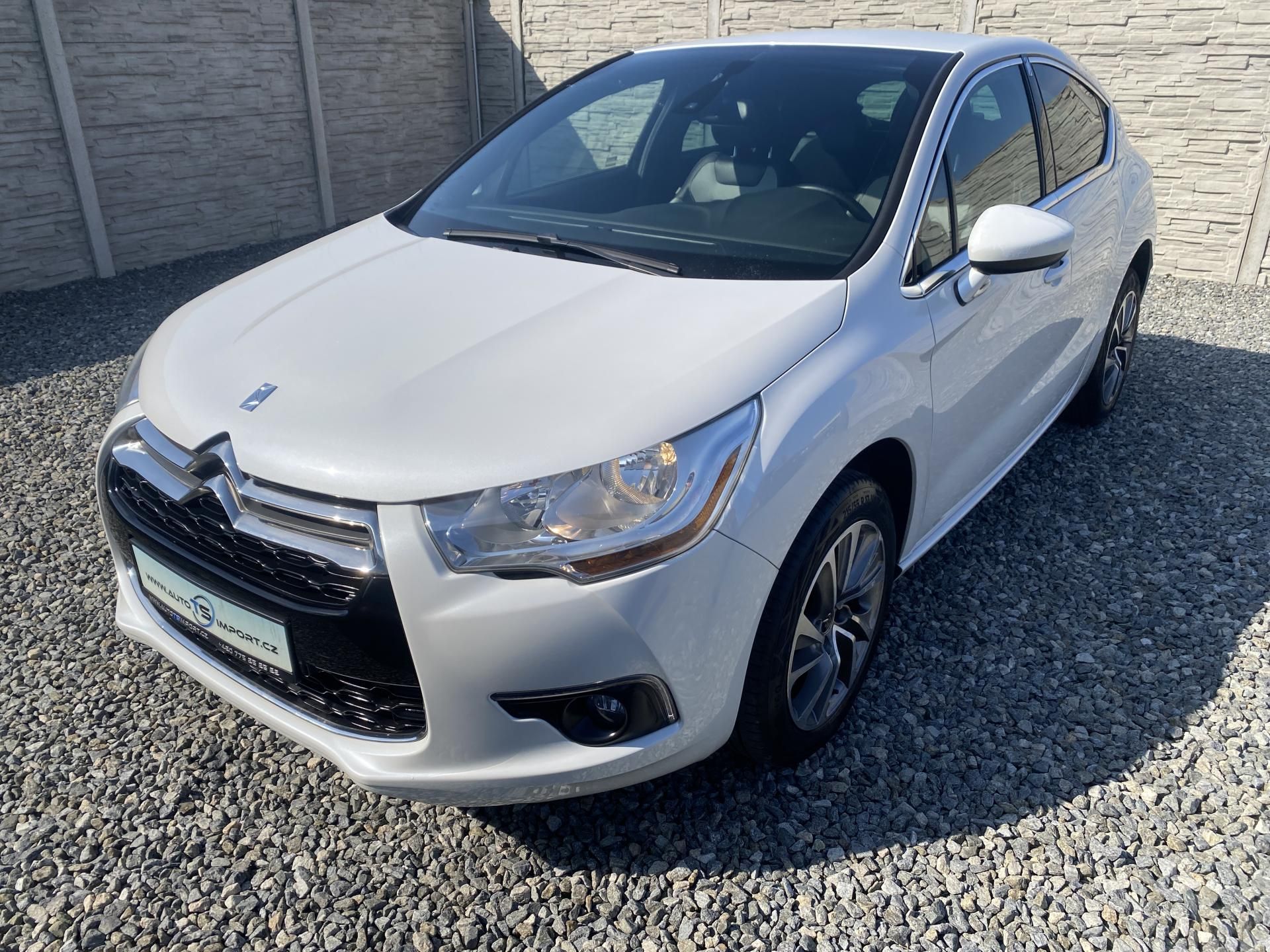 Citroën DS4, 1.6i 16V 120PS EXCLUSIVE TOP!! - fotka 6
