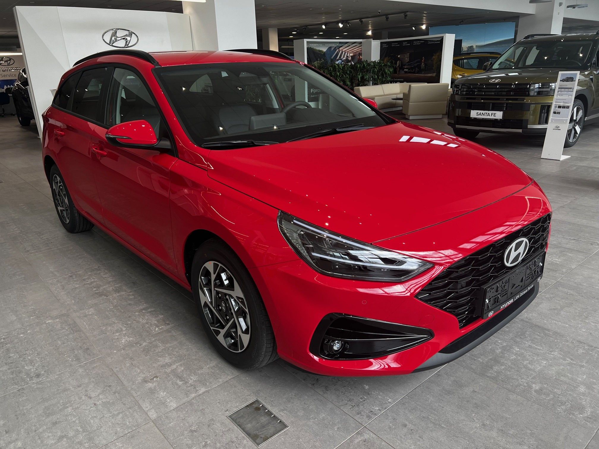 Hyundai i30, 1,6 T-GDI DCT GO CZECH - fotka 4