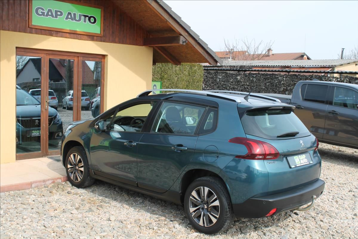 Peugeot 2008, 1.2 PureTech 60kW ČR ACTIVE - fotka 4