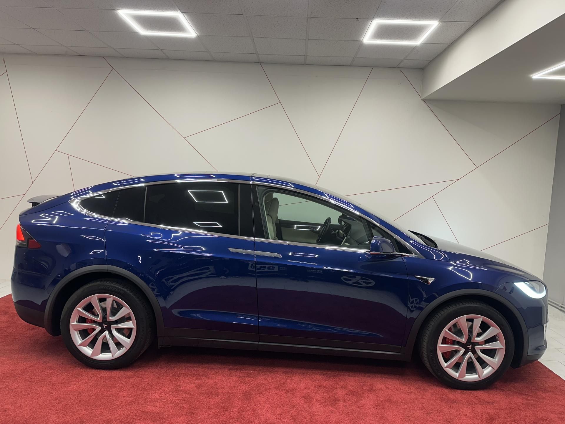 Tesla Model X, Model X P100D - fotka 5