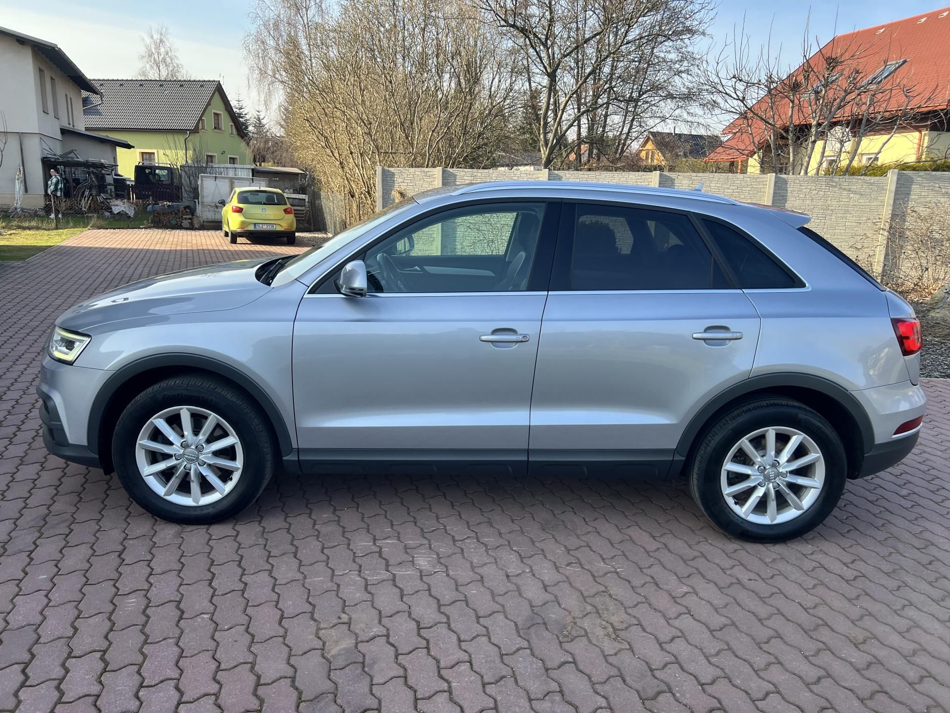 Audi Q3, 2.0TDI 110KW,4x4,NAVI,TZ,LED,1 - fotka 4