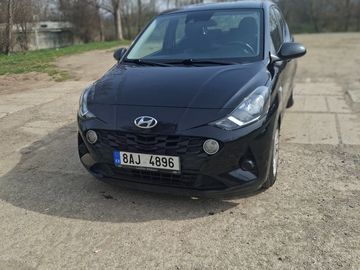 HYUNDAI i10, 1.0i