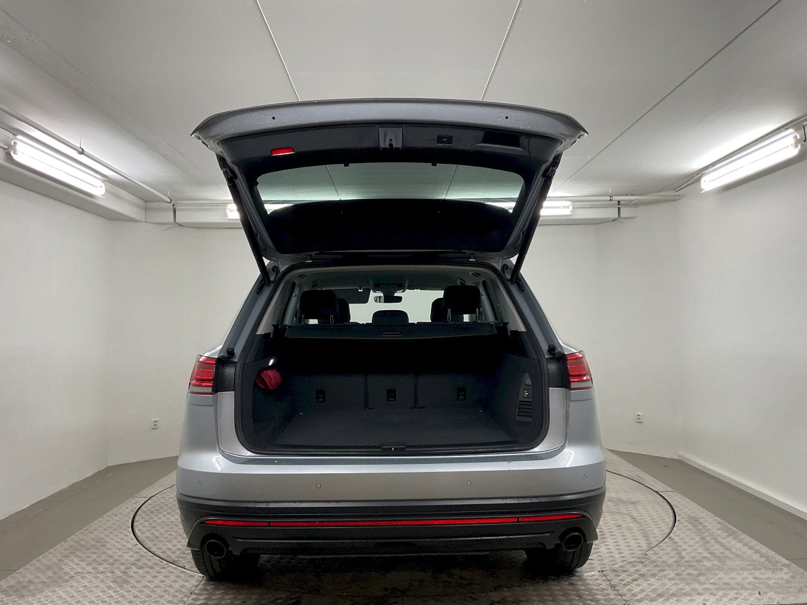 Volkswagen Touareg, 3.0 TDI 170kW Tiptronic - fotka 6