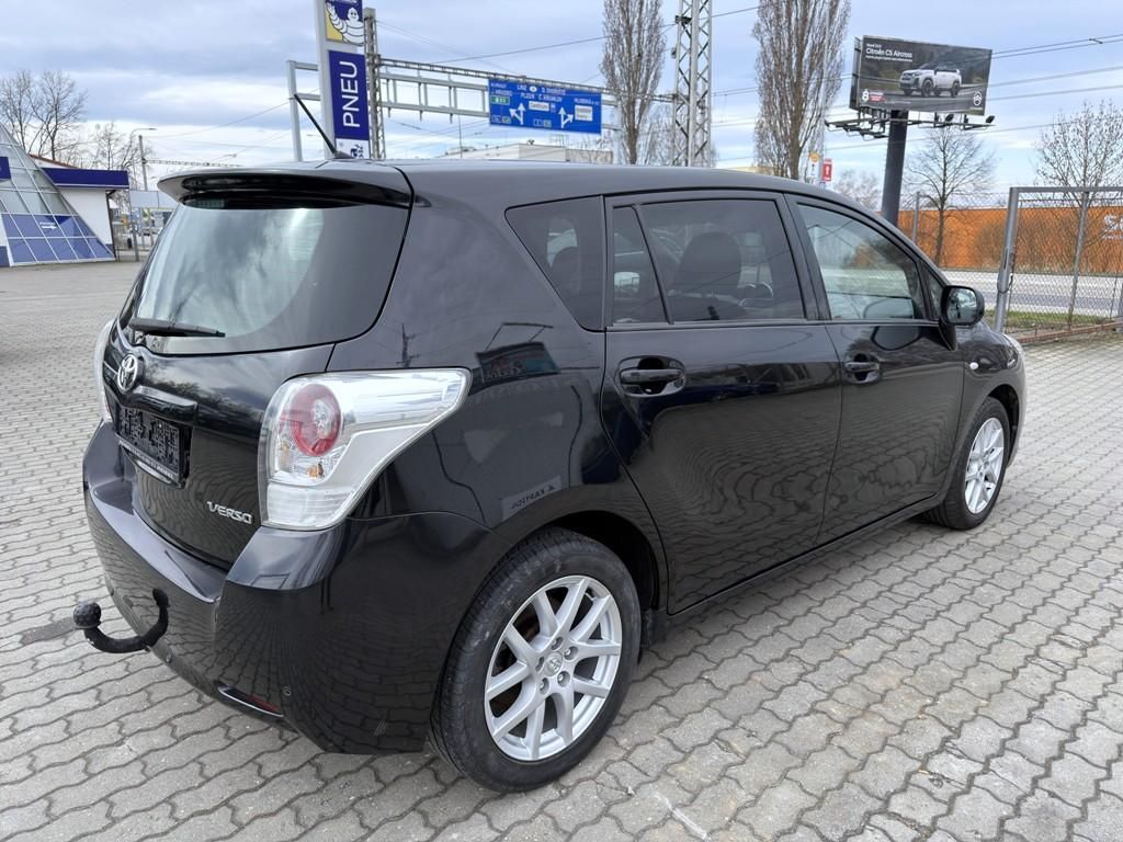 Toyota Verso, 1.8i 108 kW navi. serviska - fotka 5