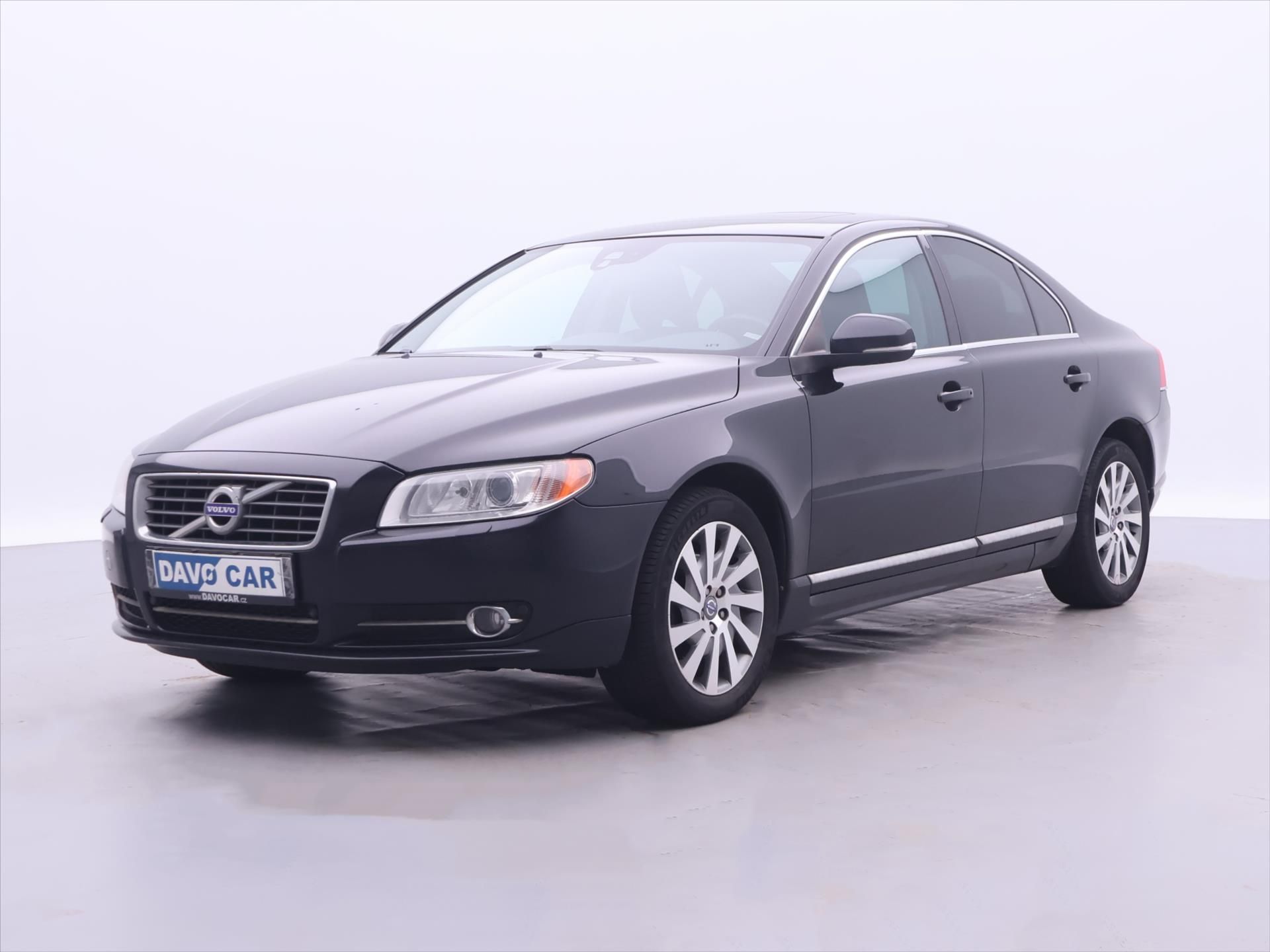 Volvo S80, 2,4 D5 158kW DPH Aut. - fotka 3