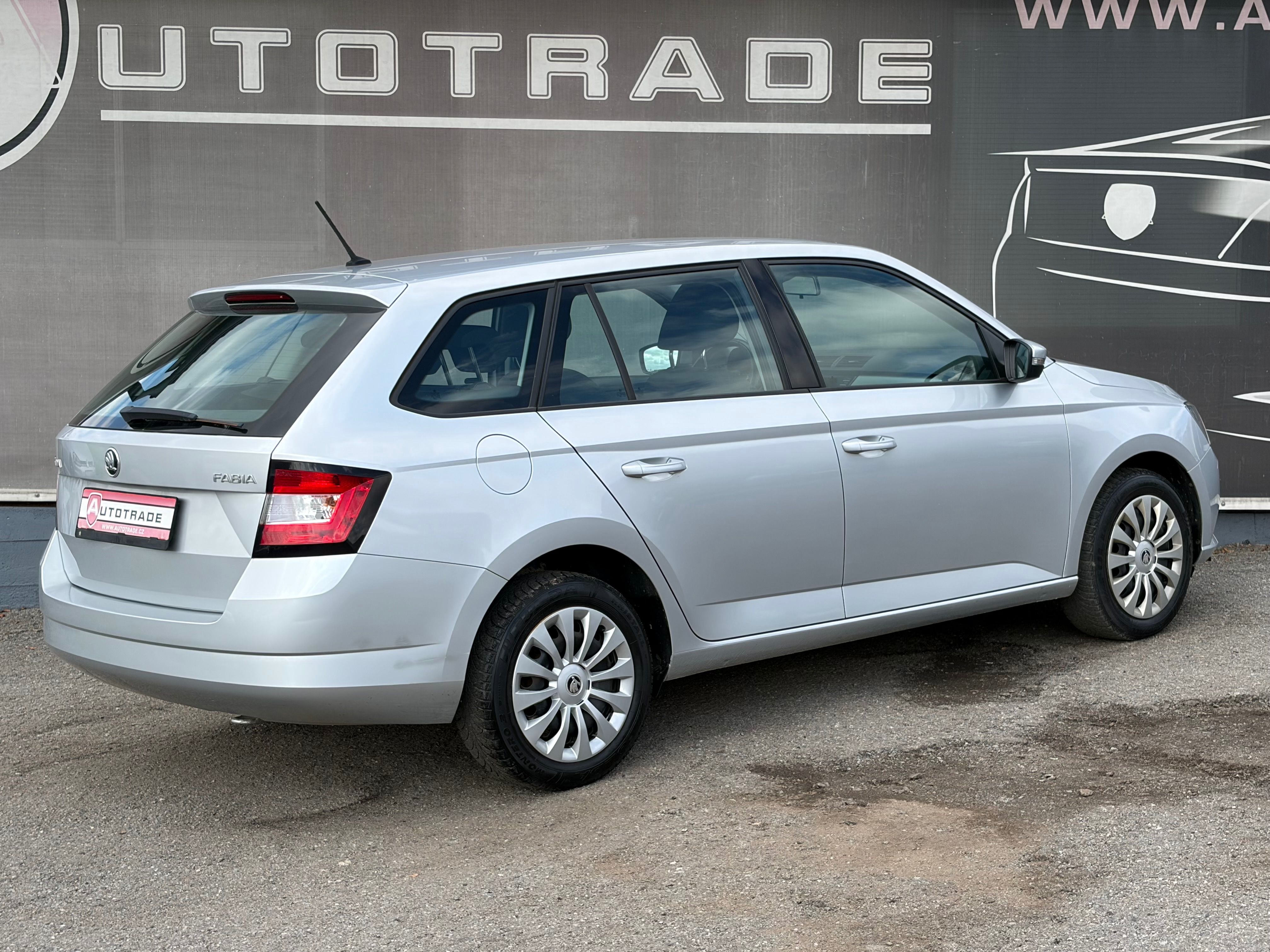 Škoda Fabia, 1.4 TDi 77kW, KLIMA, ČR - fotka 4