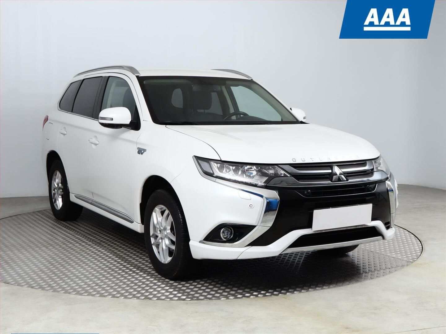 Mitsubishi Outlander, 2.0 PHEV, 4X4, Automat, ČR