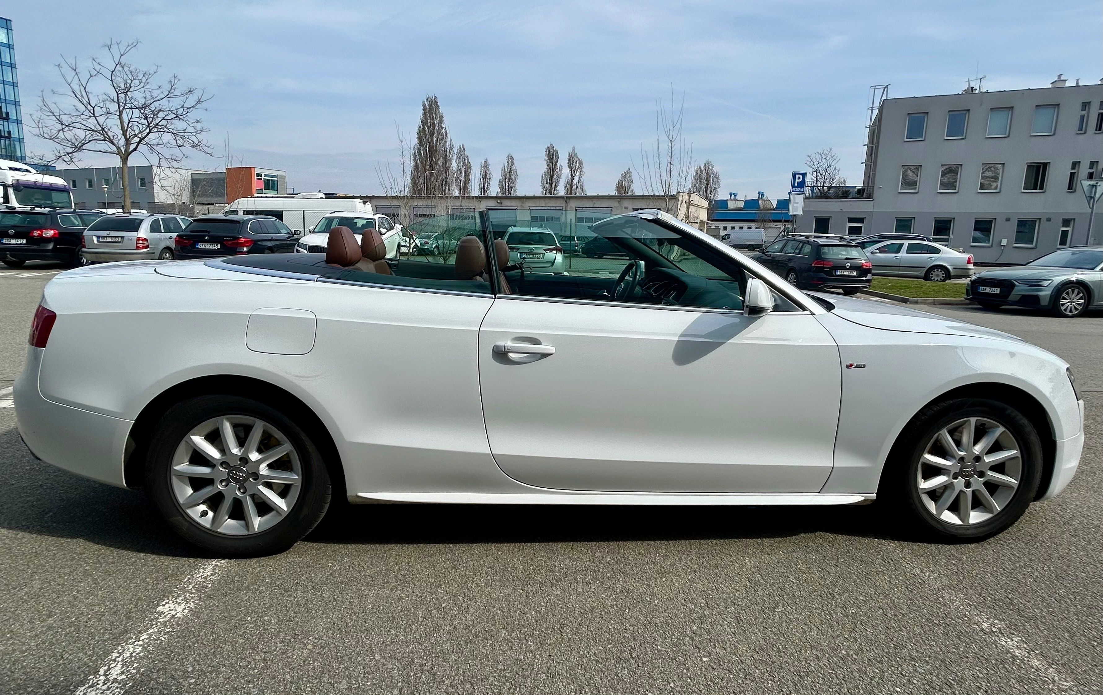 Audi A5, 3.0TDi QUATTRO S-LINE B&O - fotka 5
