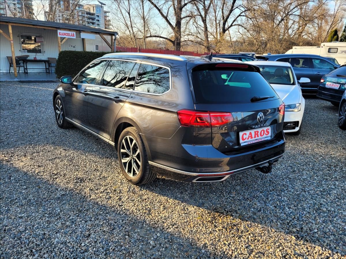 Volkswagen Passat, 2,0 Tdi,Highline,dsg,navi,kůže - fotka 5