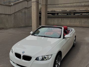 320i (cabrio-e93), CZ