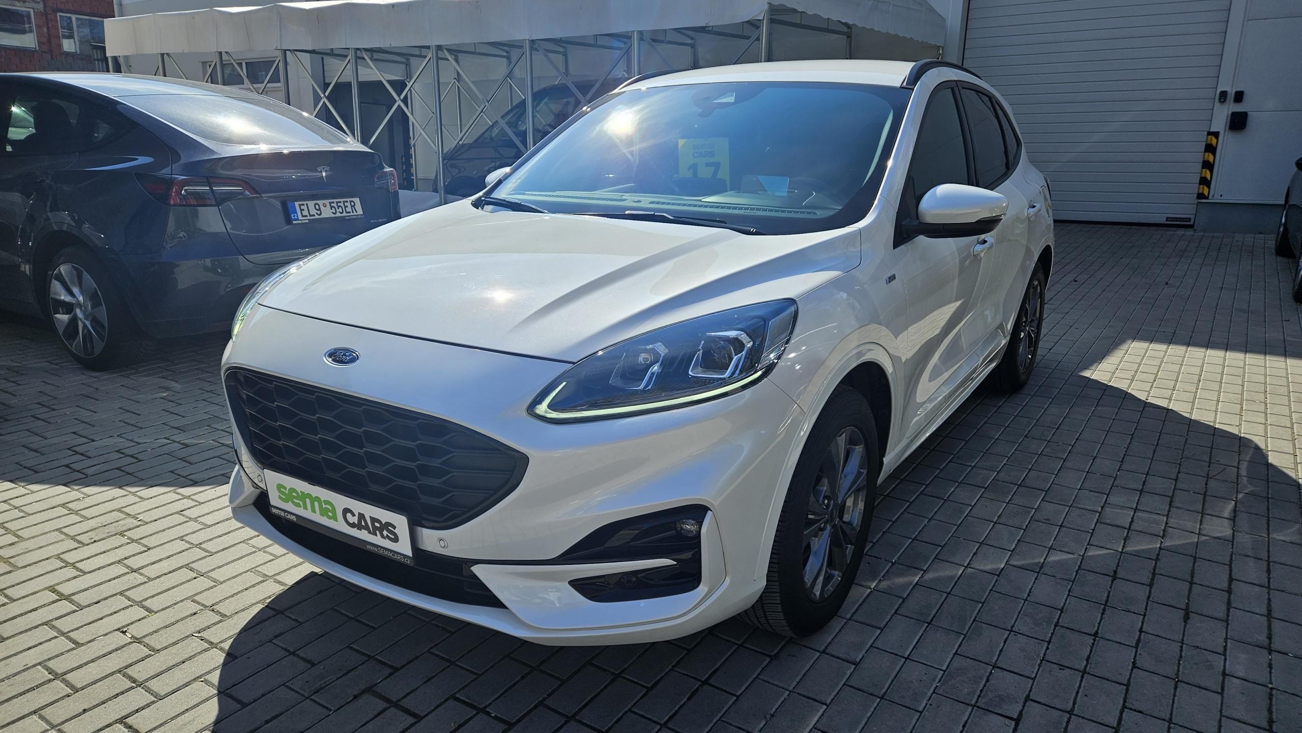 Ford Kuga, 2.0 EB 140kW ST-line 4x4 AT8 - fotka 2