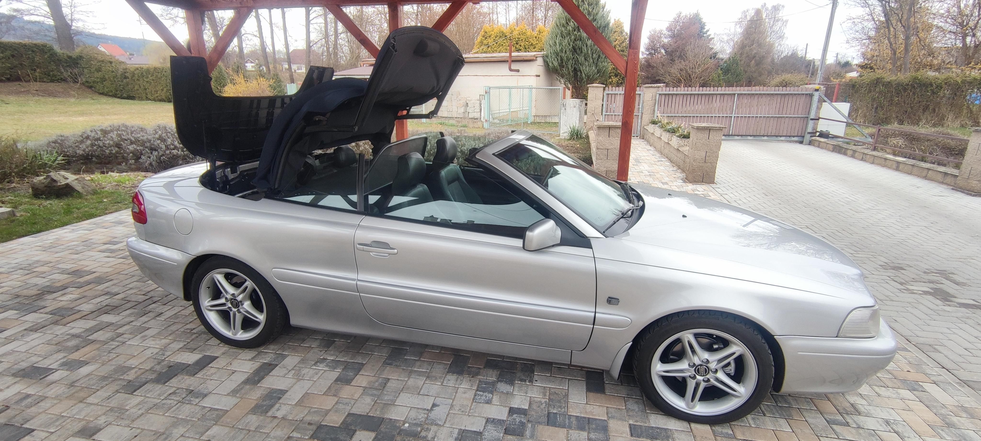 Volvo C70, 2,4 T - fotka 5
