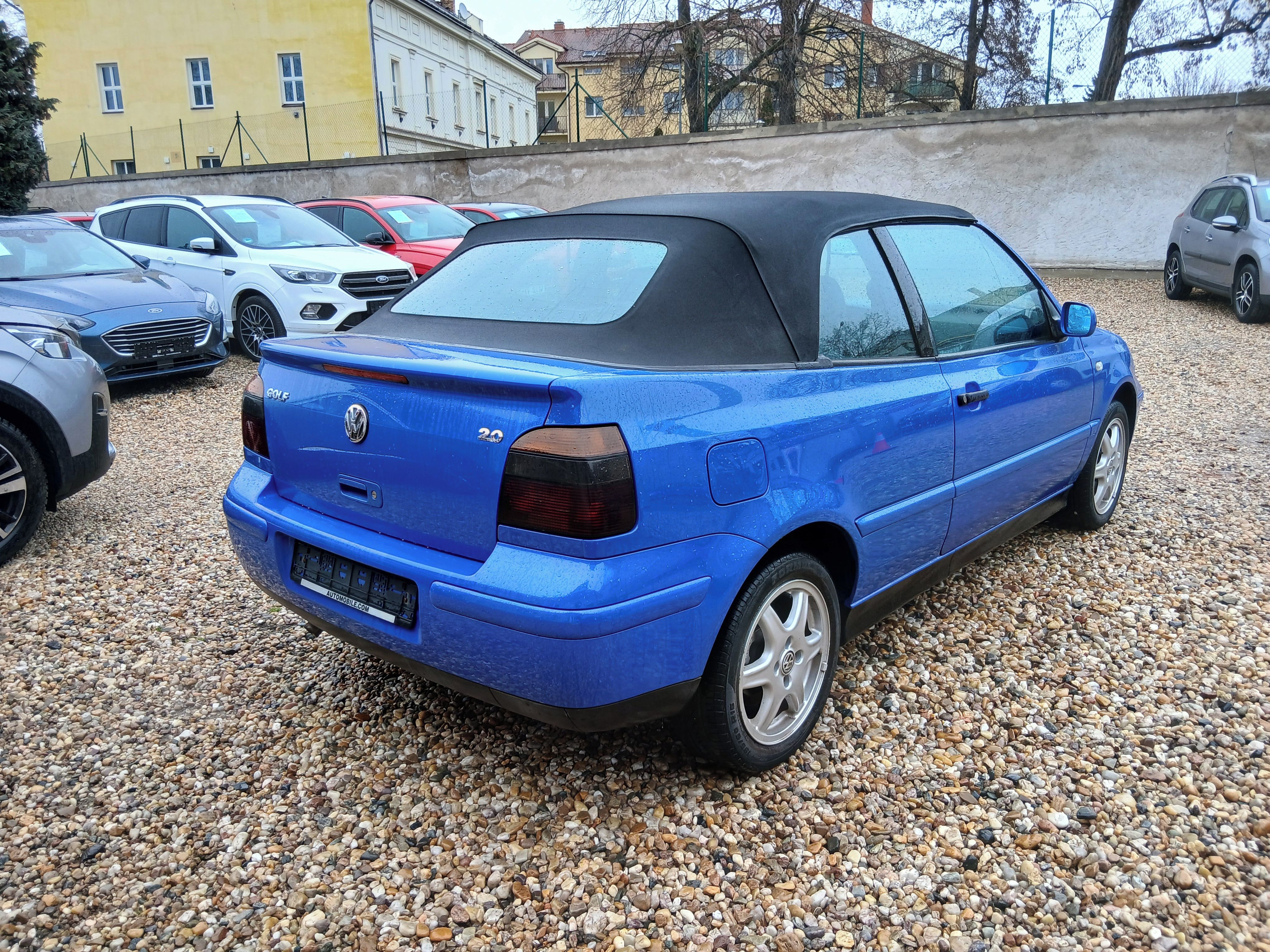 Volkswagen Golf, 2.0i 85KW IV Kabriolet - fotka 5