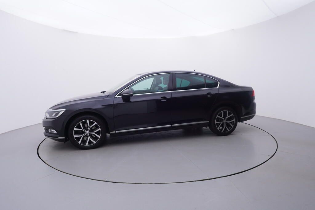 Volkswagen Passat, Highline 2.0 TDI 110 kW - fotka 2