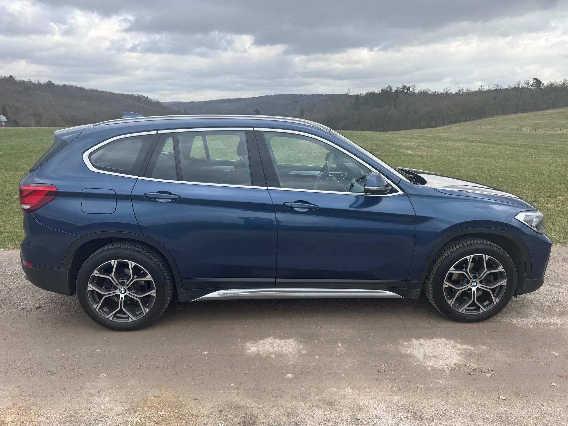 BMW X1, 18d X-DRIVE AT/8 X LINE ČR - fotka 6