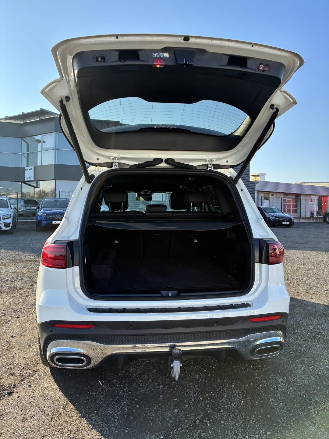 Mercedes-Benz GLB, 200d 4MATIC - fotka 4
