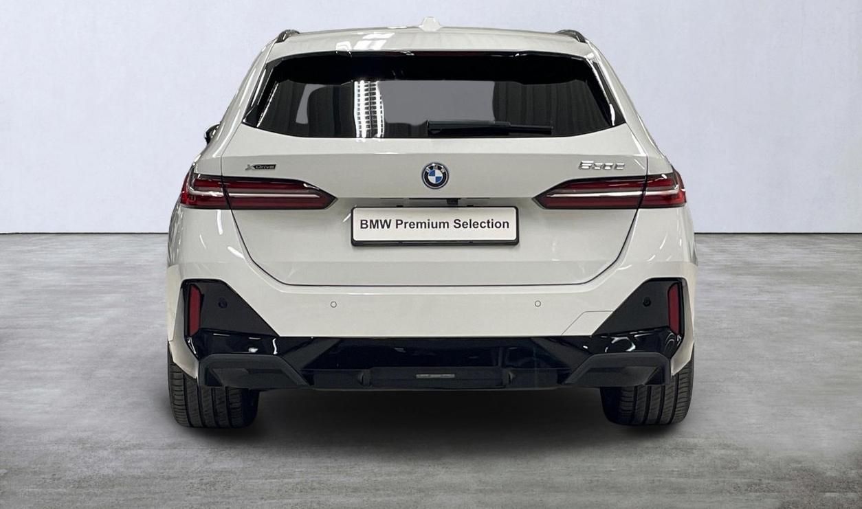 BMW Řada 5, 530e AWD Touring MSport Tažné - fotka 5