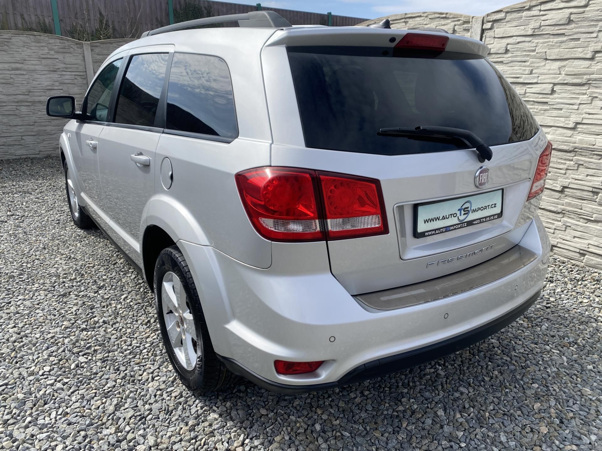 Fiat Freemont, 2.0MJET 140PS 7MÍST KŮŽE MAN!! - fotka 3