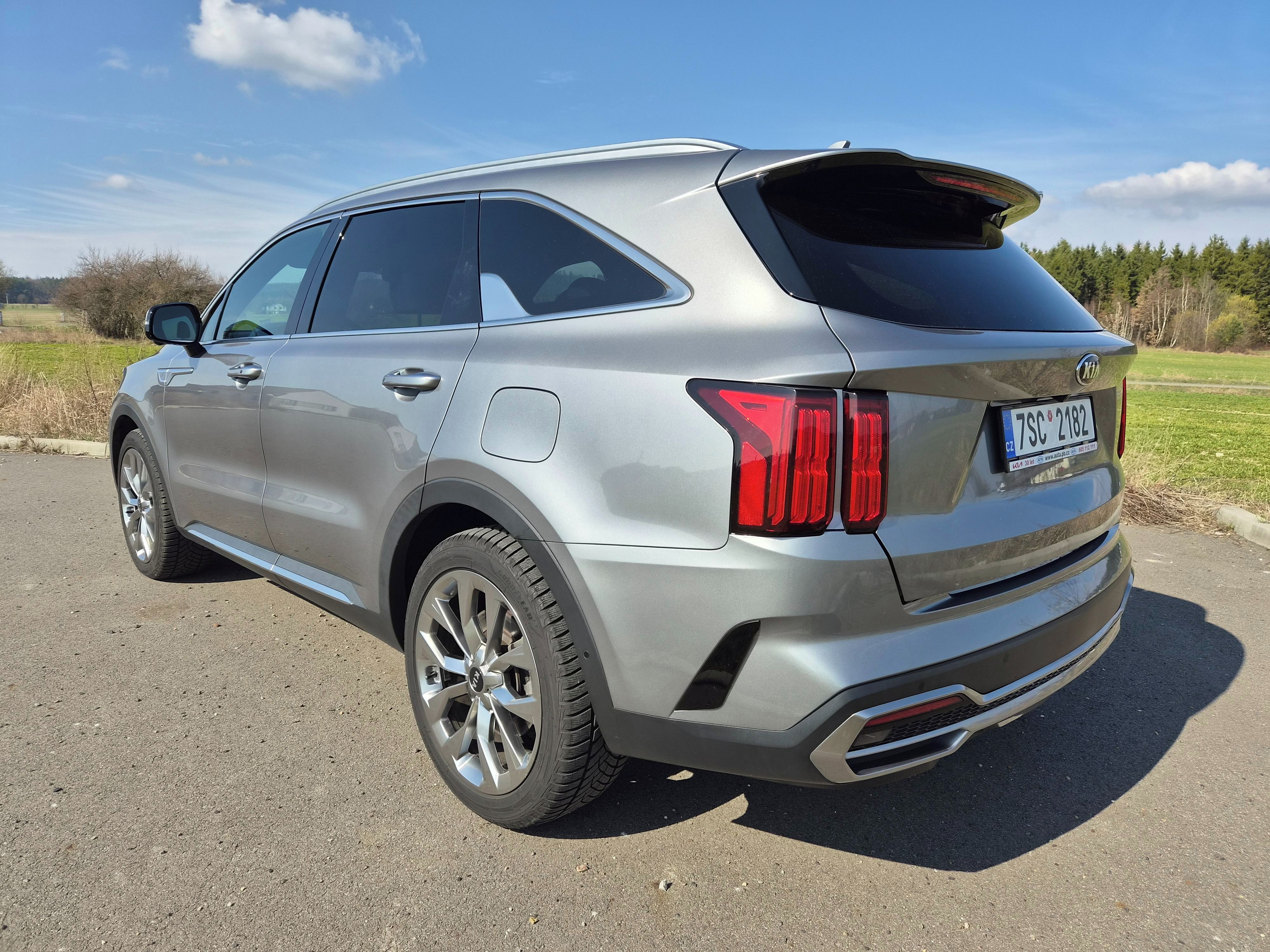 Kia Sorento, Platinum 2.2CRDI 148kw 4x4 DPH - fotka 5