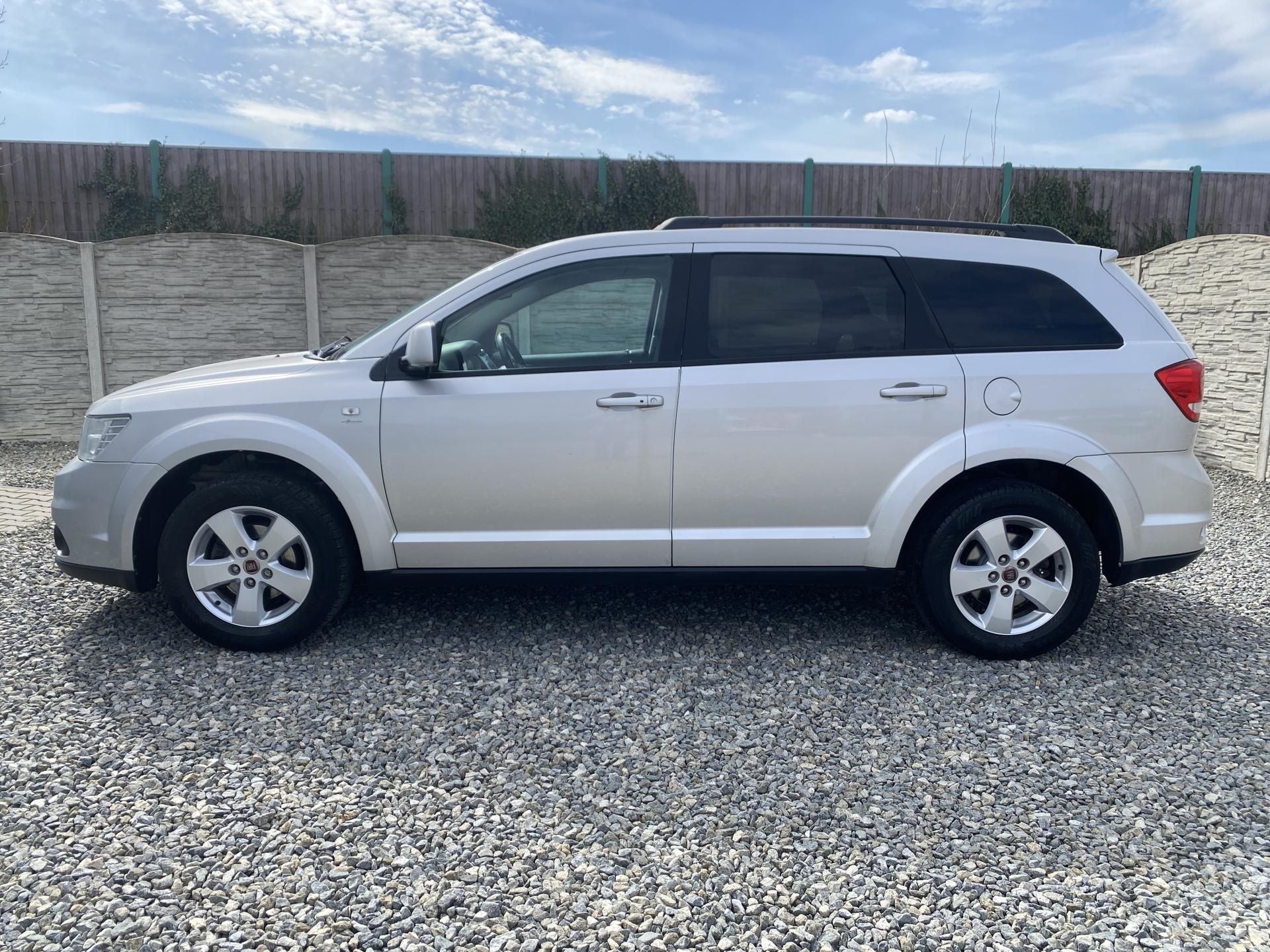 Fiat Freemont, 2.0MJET 140PS 7MÍST KŮŽE MAN!! - fotka 5
