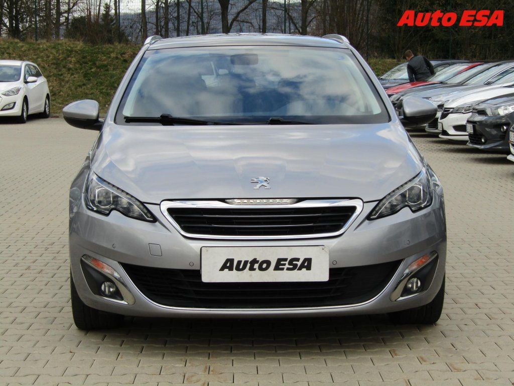 Peugeot 308, 2.0HDi,Xenon - fotka 2