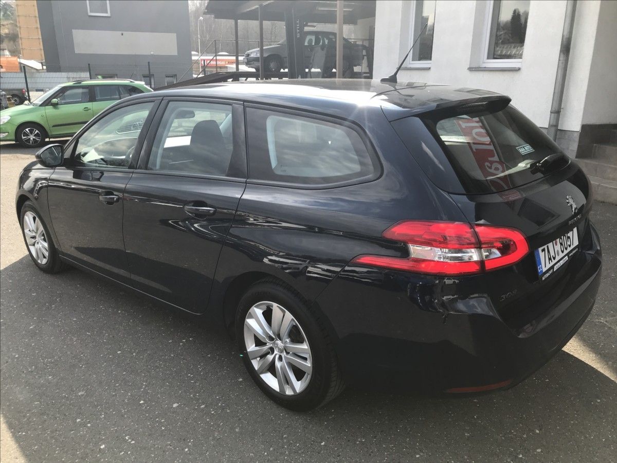 Peugeot 308, 1,5 HDi 75kW Combi - fotka 5