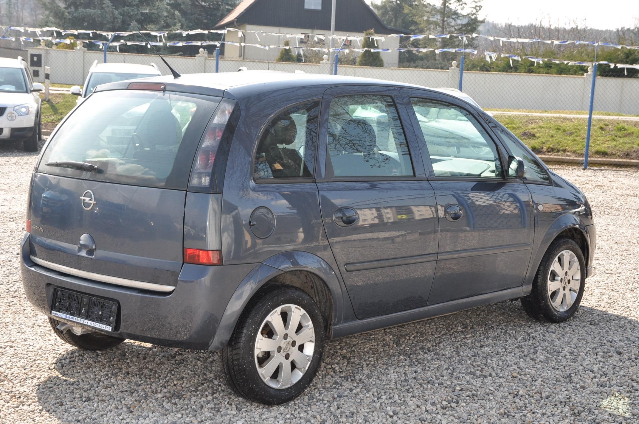 Opel Meriva, 1.4i 16V 66kW - fotka 3