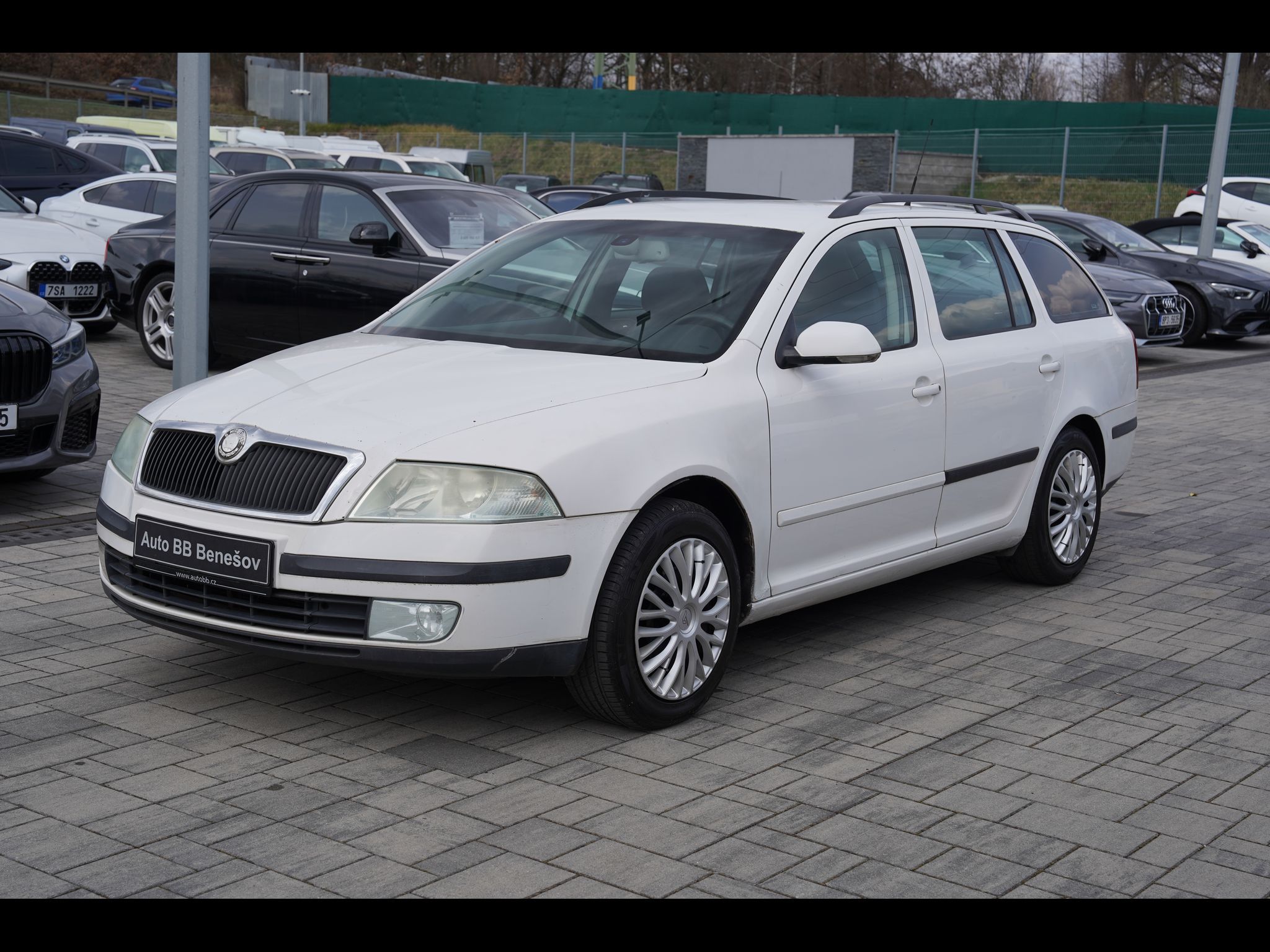 Škoda Octavia, 1.6 FSI/116PS/Elegance/kůže/ČR - fotka 2