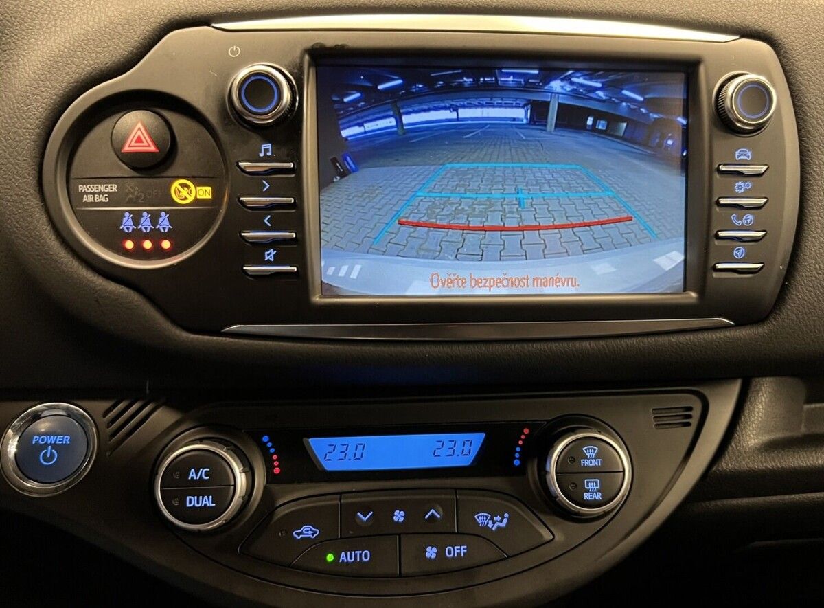 Toyota Yaris, Hybrid AT Selection Smart - fotka 5