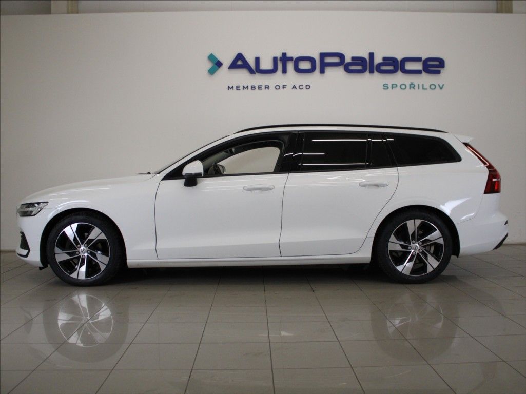 Volvo V60, 2,0 D3 110kW AT Mom.2xSady - fotka 5
