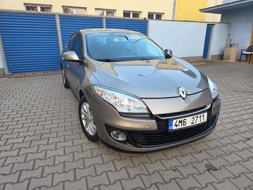 1,6 Benzin,
