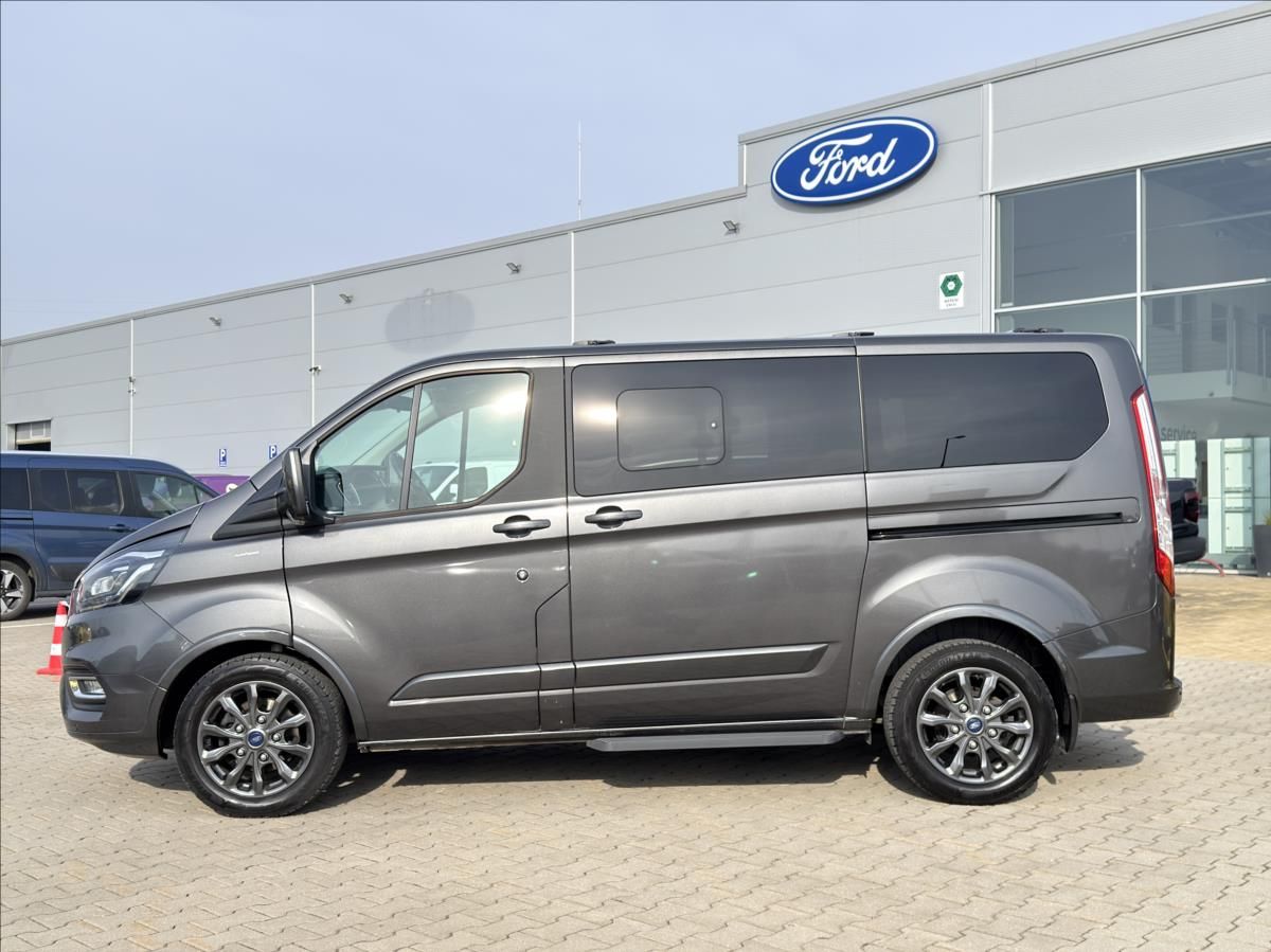Ford Tourneo Custom, 2,0 EcoBlue 136kW Titanium X L - fotka 2