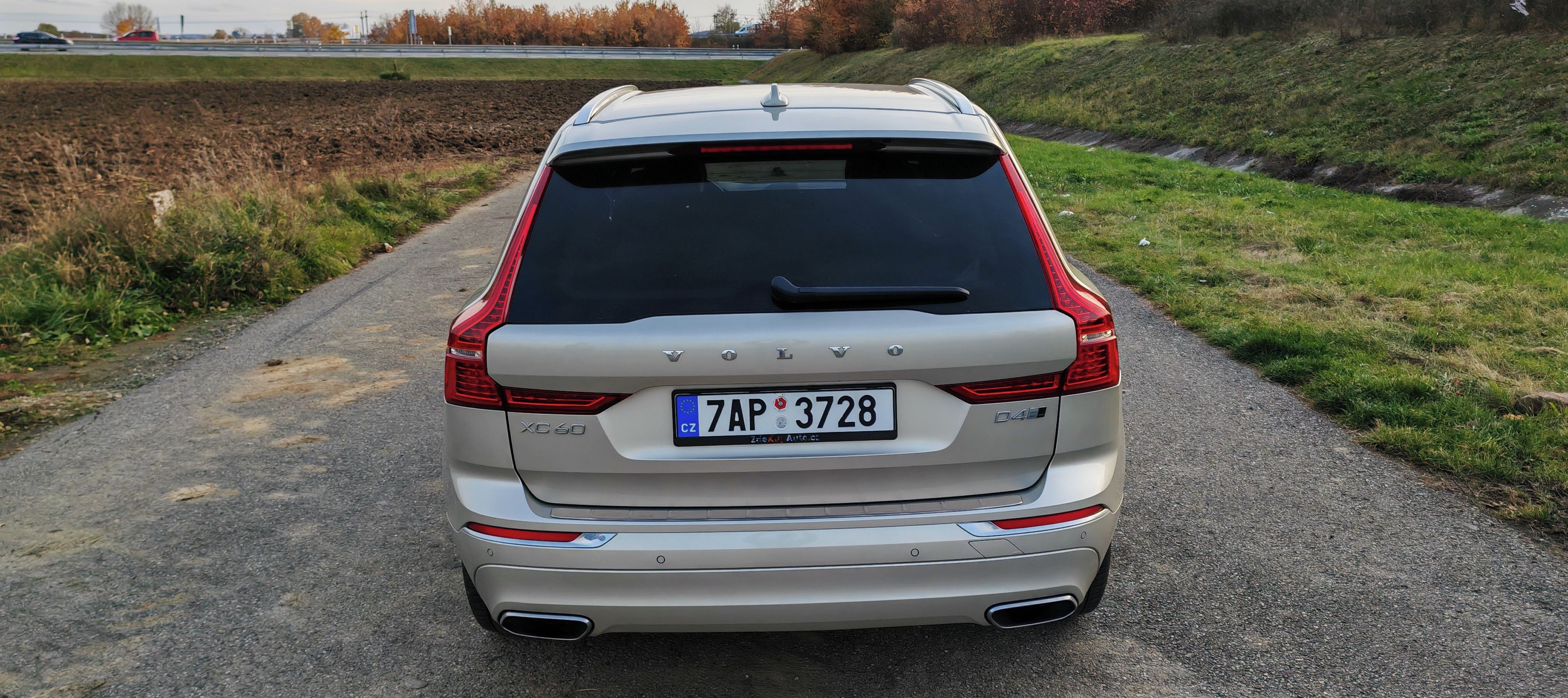 Volvo XC60, D4 140kw AWD INSCRIPTION - fotka 6