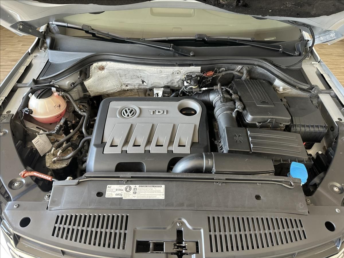Volkswagen Tiguan, 2,0TDI*4x4*Navi*Výhřev - fotka 5