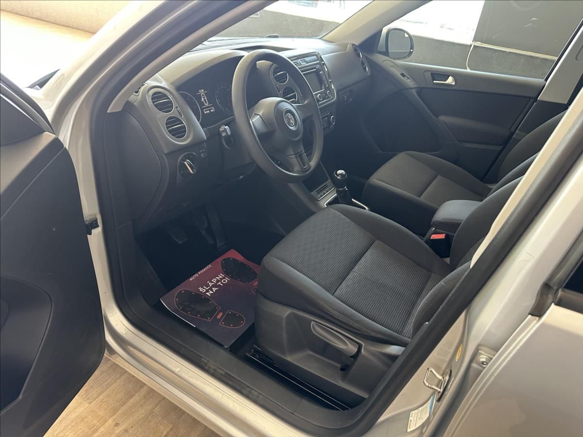 Volkswagen Tiguan, 2,0TDI*4x4*Navi*Výhřev - fotka 6
