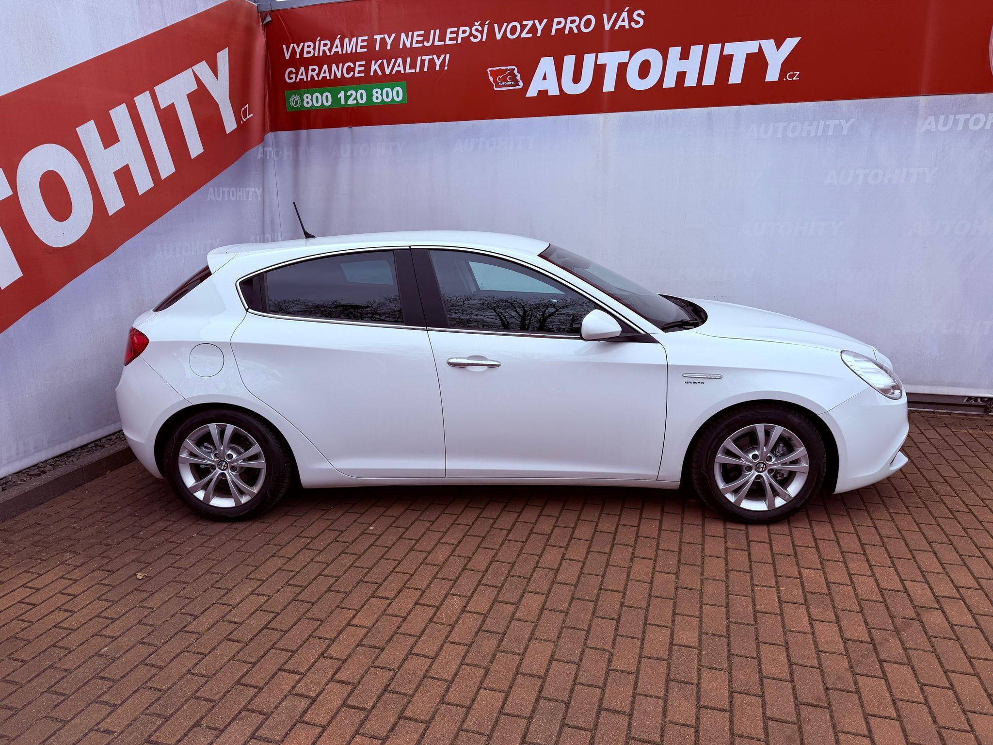 Alfa Romeo Giulietta, 1.4 Turbo Distinctive - fotka 6
