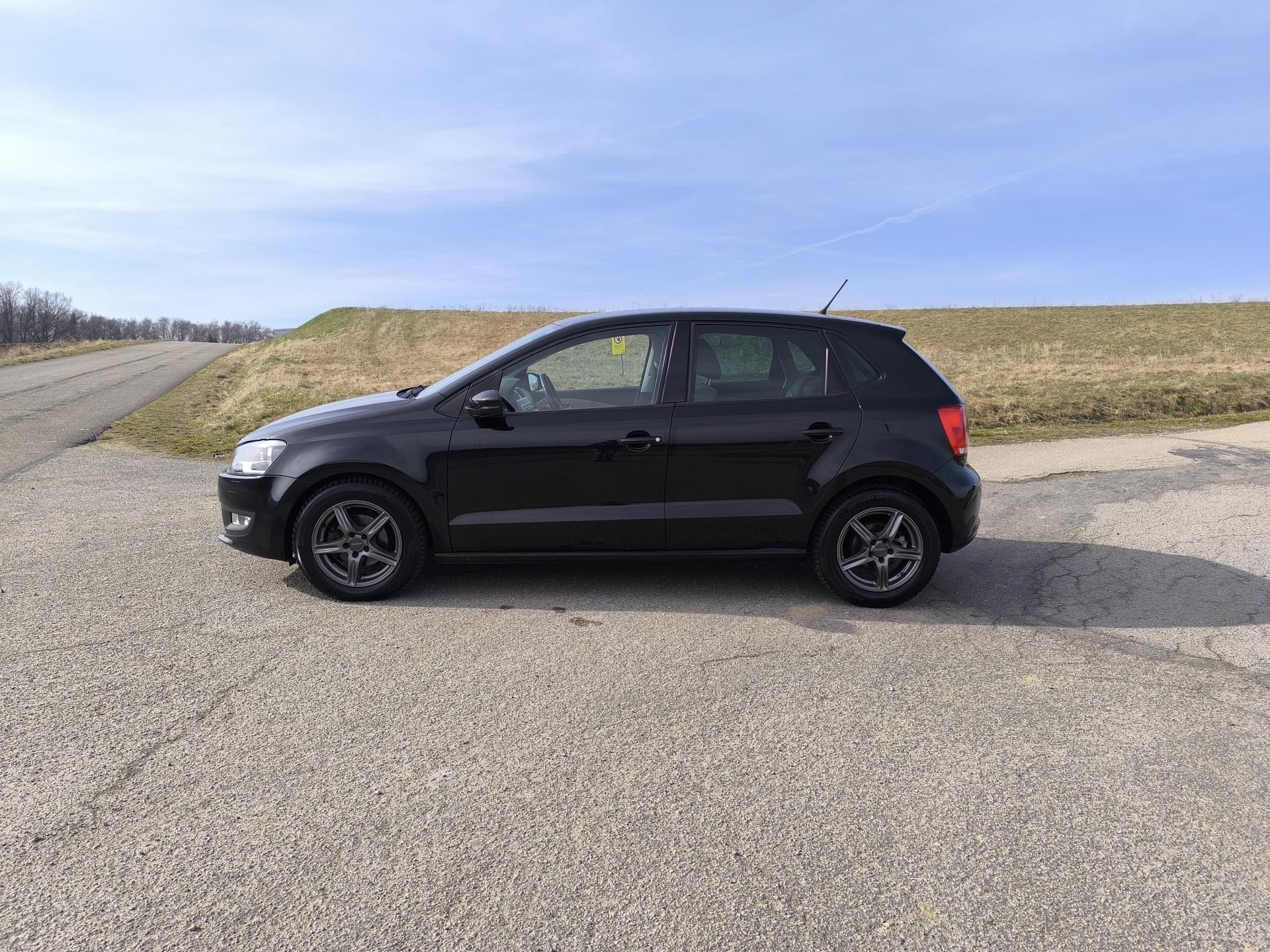 Volkswagen Polo, 1.6 TDI,PRVNÍ MAJITEL,SERVISKA - fotka 4