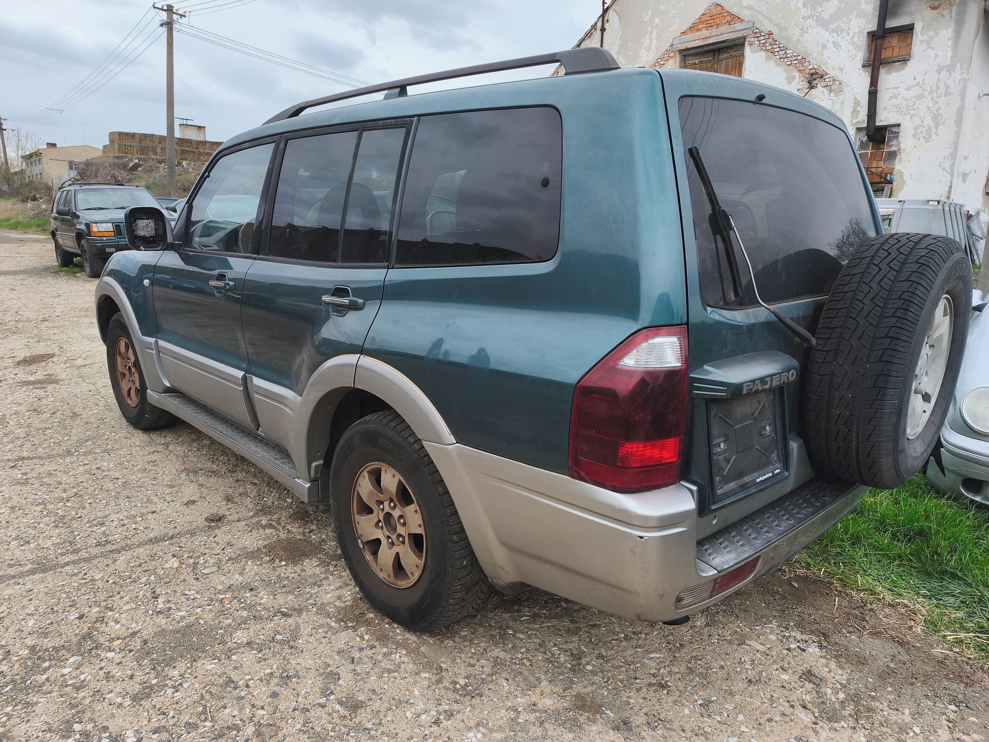 Mitsubishi Pajero, 3.2 DiD AUTOMAT, BEZ KOROZE - fotka 4