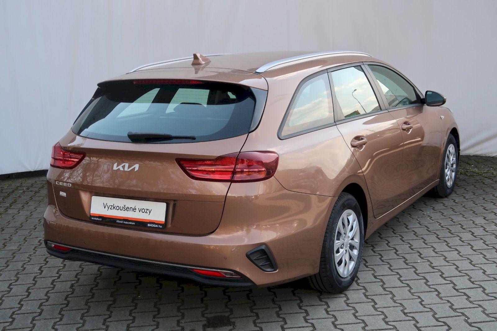 Kia Cee´d, Sportswagon 1.0 T-GDI / 88 kW - fotka 2
