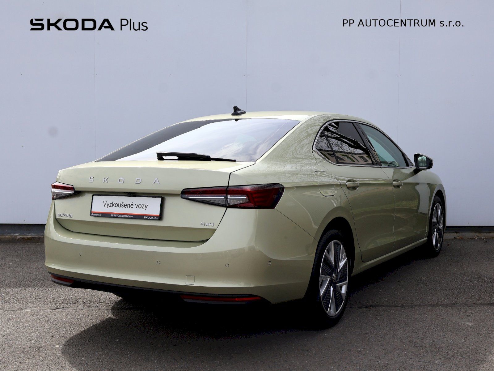 Škoda Superb, Selection 4x4 DSG 2.0TDI 142kW - fotka 2