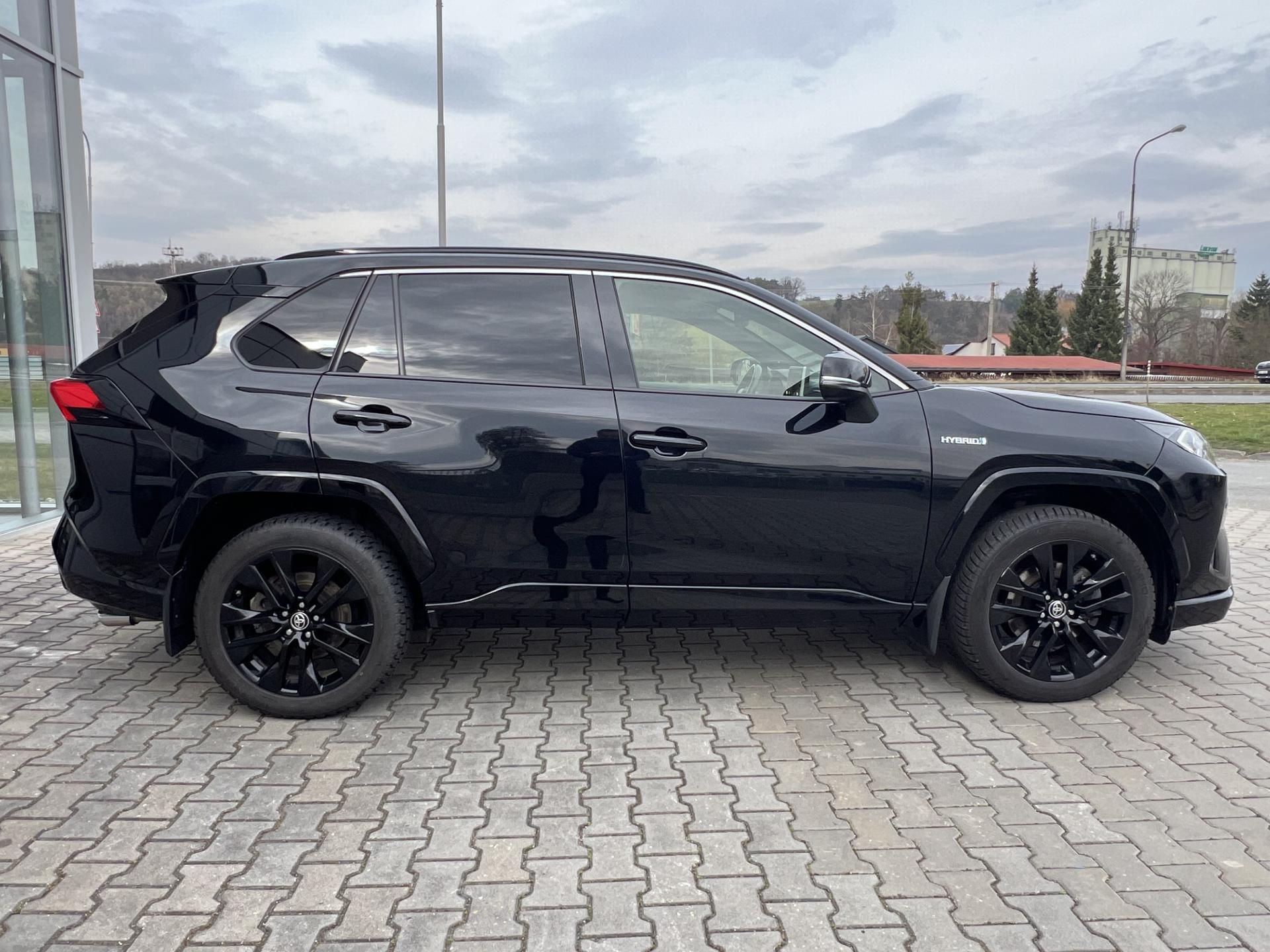 Toyota Rav4, Hybrid, Black edition - fotka 6