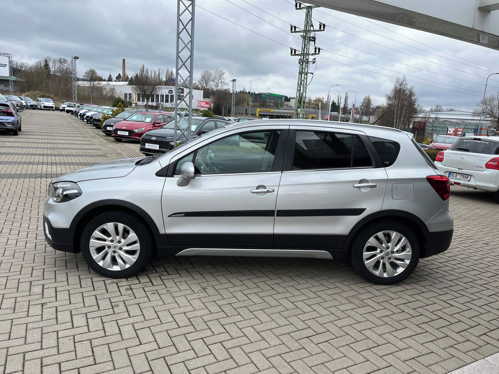 Suzuki SX4 S-Cross, 1.0 BoosterJet 4x4 Premium - fotka 3