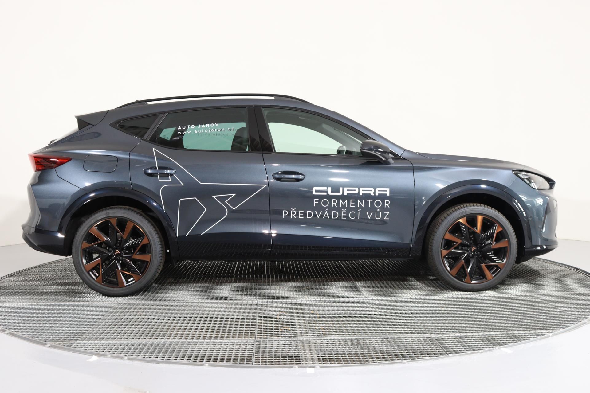 Cupra Formentor, 1.5 eTSI 150k DSG - fotka 6