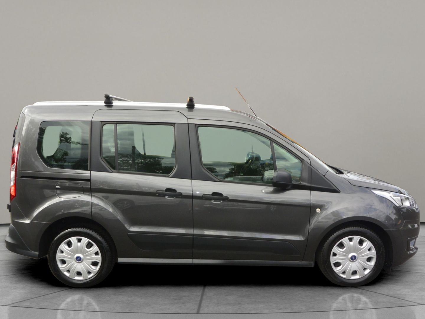 Ford Transit Connect, 1.5TDCi 88kW LUXUS výbava i st - fotka 4