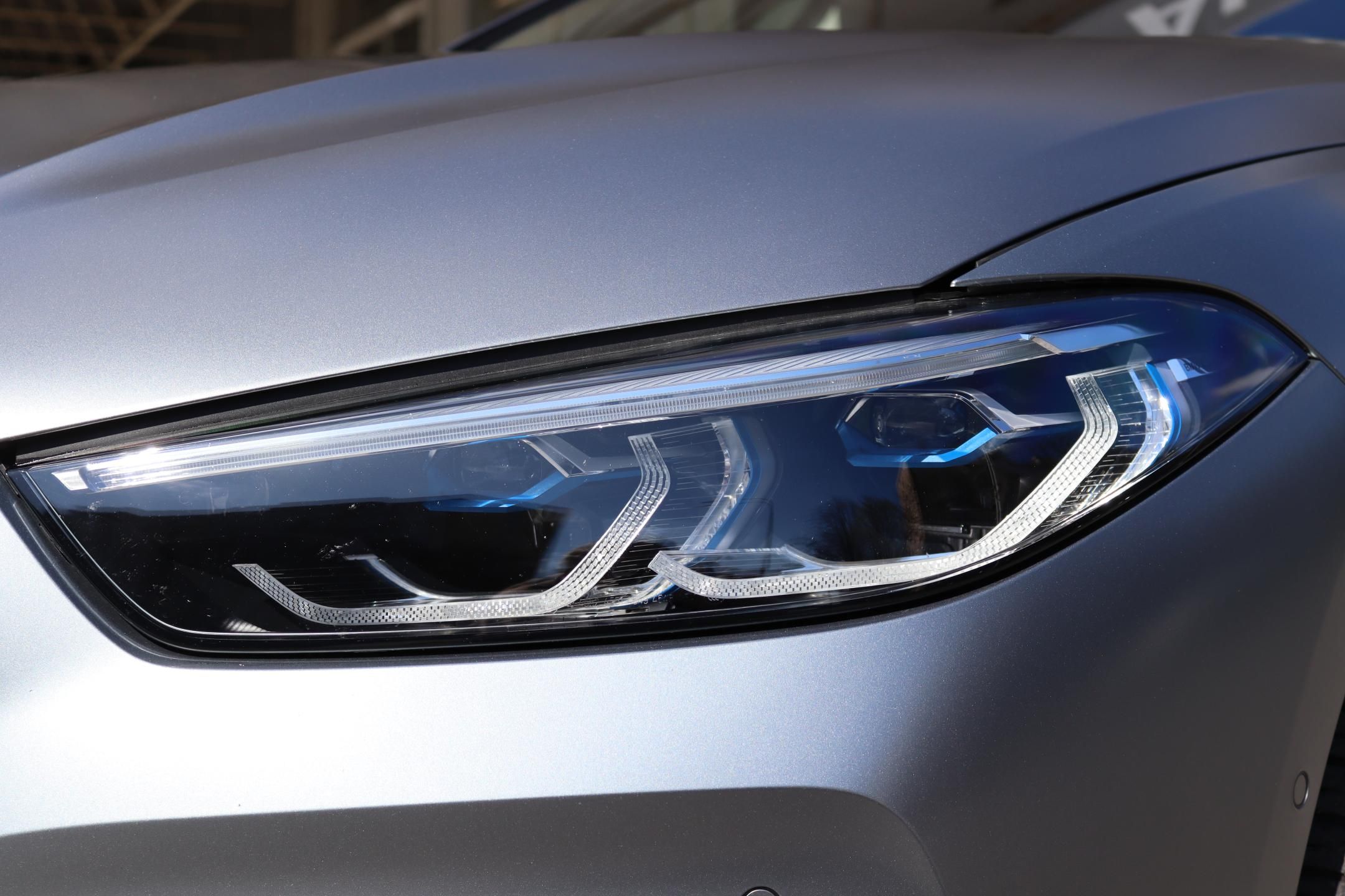 BMW Řada 8, M850i XDRIVE GRAN COUPE G16 - fotka 4