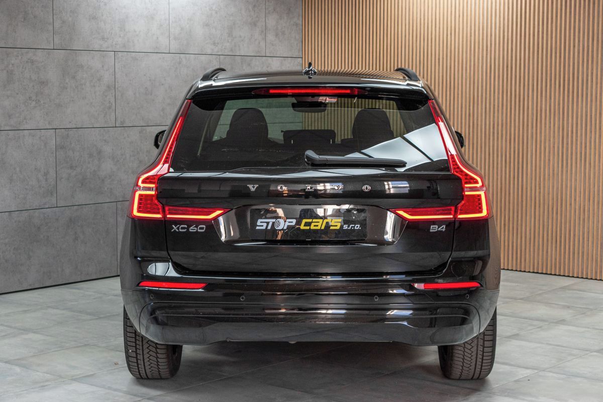 Volvo XC60, B4 ESSENTIAL*TAŽNÉ*KAMERA*DPH* - fotka 5